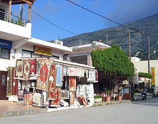 Das Bergdorf Empona im Zentrum von Rhodos