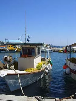 Fischerboote im Hafen von Faliraki